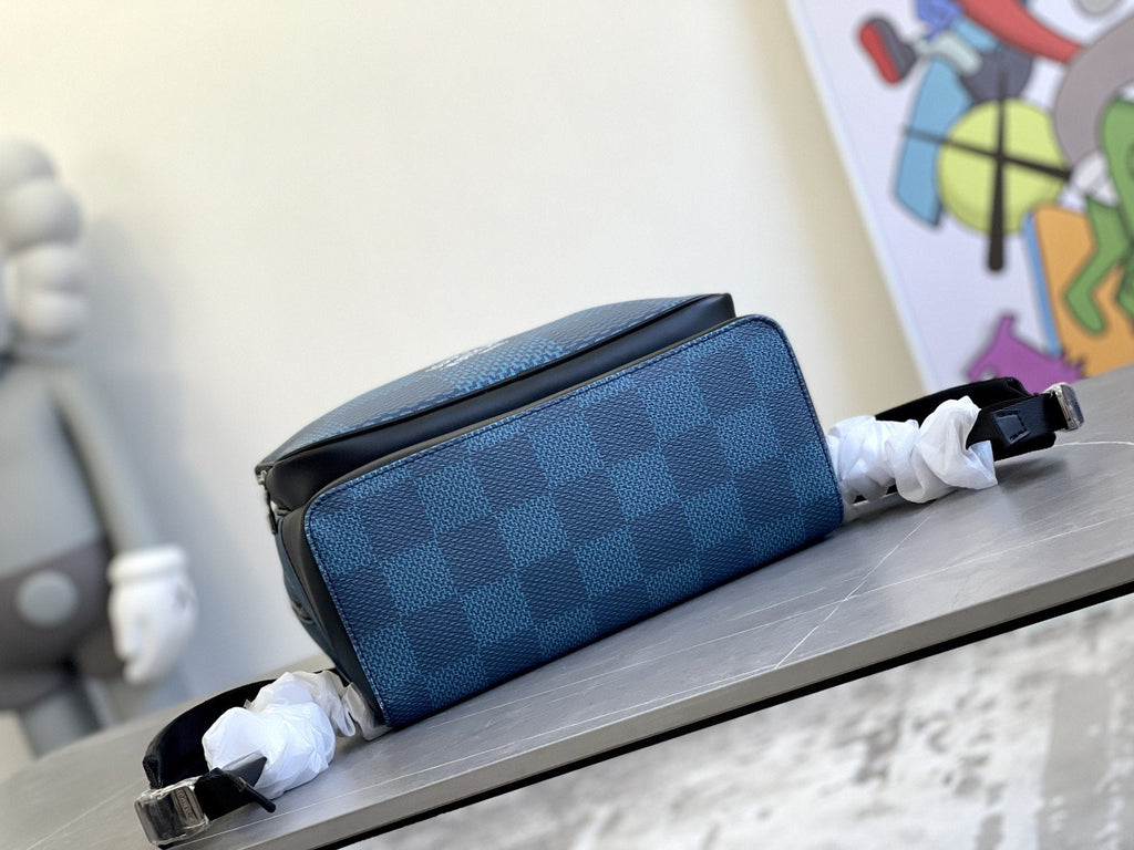 LOUIS VUITTON CAMPUS BACKPACK 30 NAVY DAMIER GRAPHITE