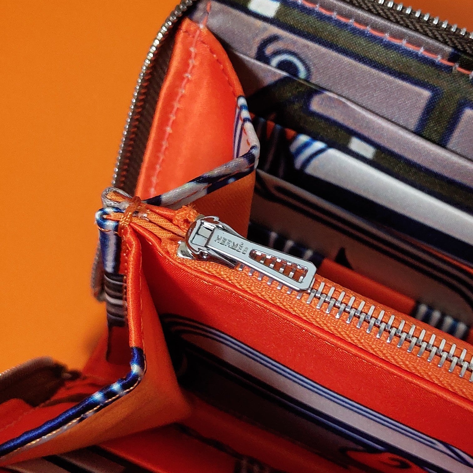 HERMES Zipper Wallet 20 Brown Epsom