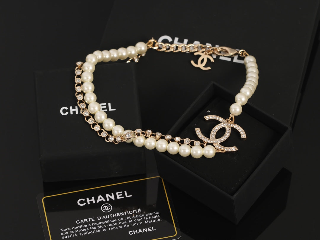 18K  Chanel Pearls Necklace
