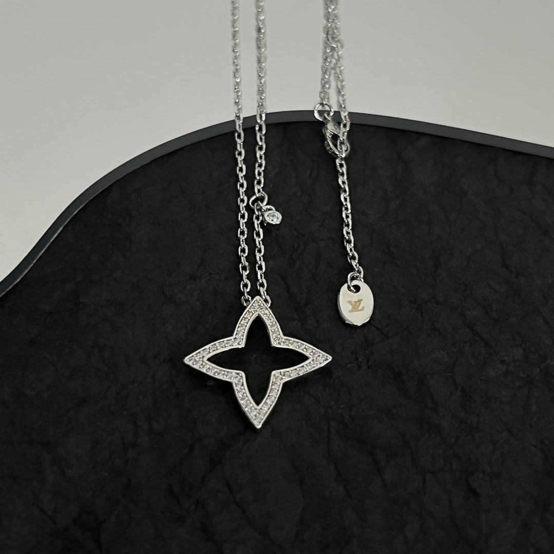 18K Louis Vuitton Blossom Pendant Necklace