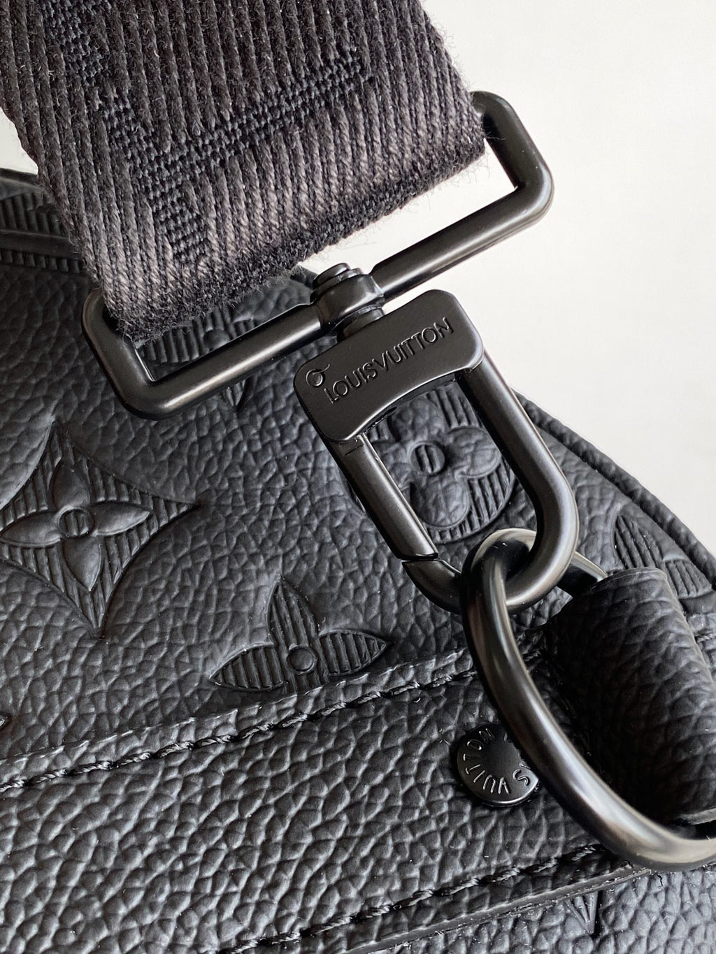 LOUIS VUITTON LV 25S KEEPALL BANDOULIÈRE BAG 50 IN BLACK EMBOSSED TAURILLON CALFSKIN MONOGRAM