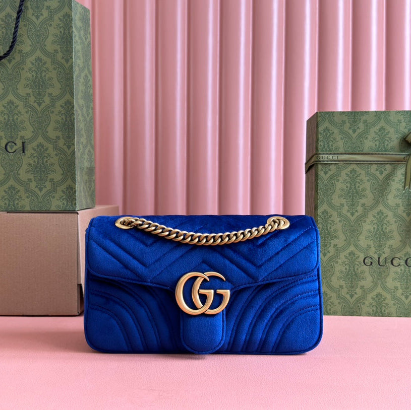 GUCCI 25S  MARMONT 26 CM IN DARK BLUE VELVET WITH GOLD HARDWARE