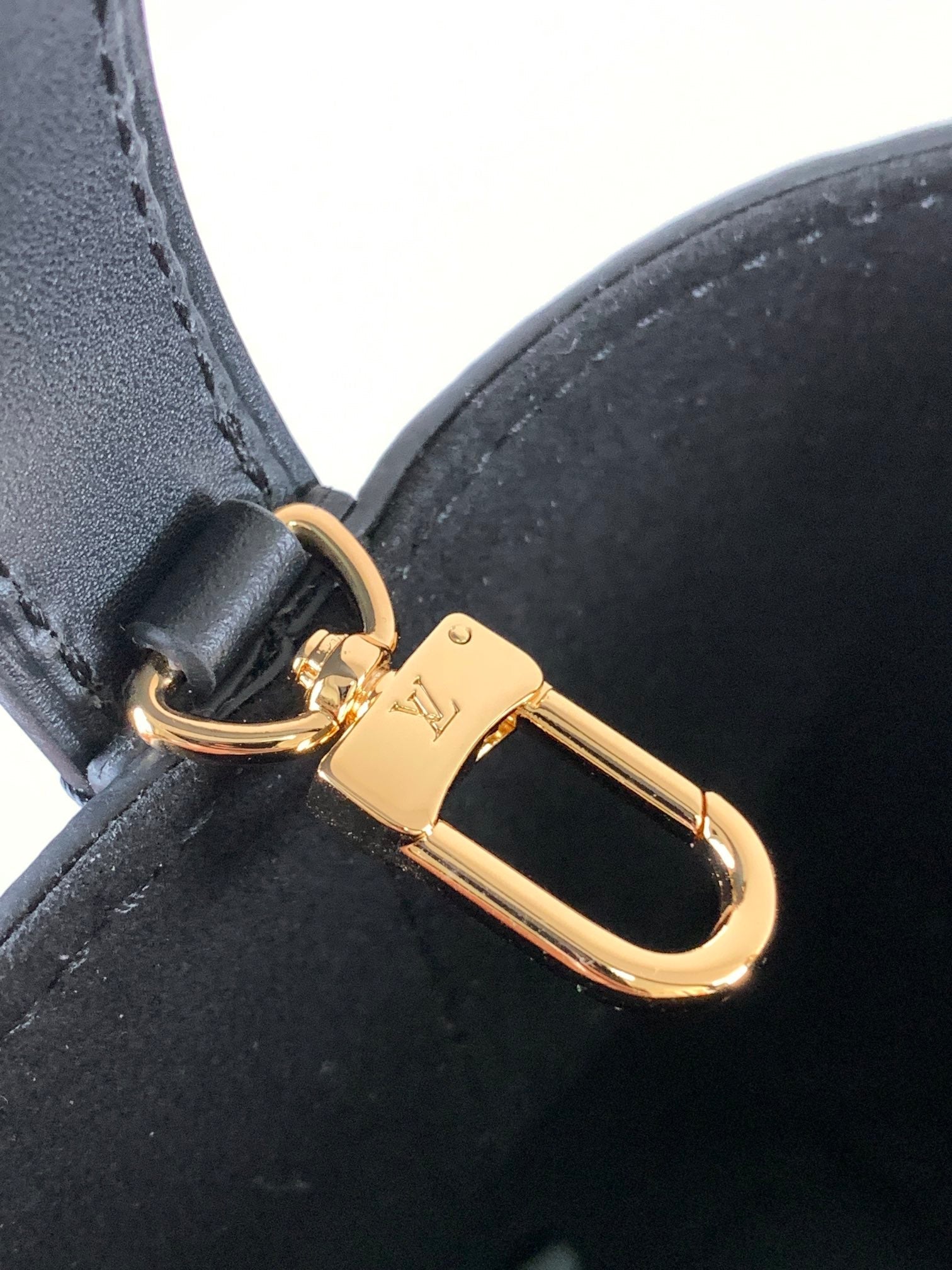LOUIS VUITTON ALL IN BB BAG 18 IN BLACK EMBOSSED COWHIDE