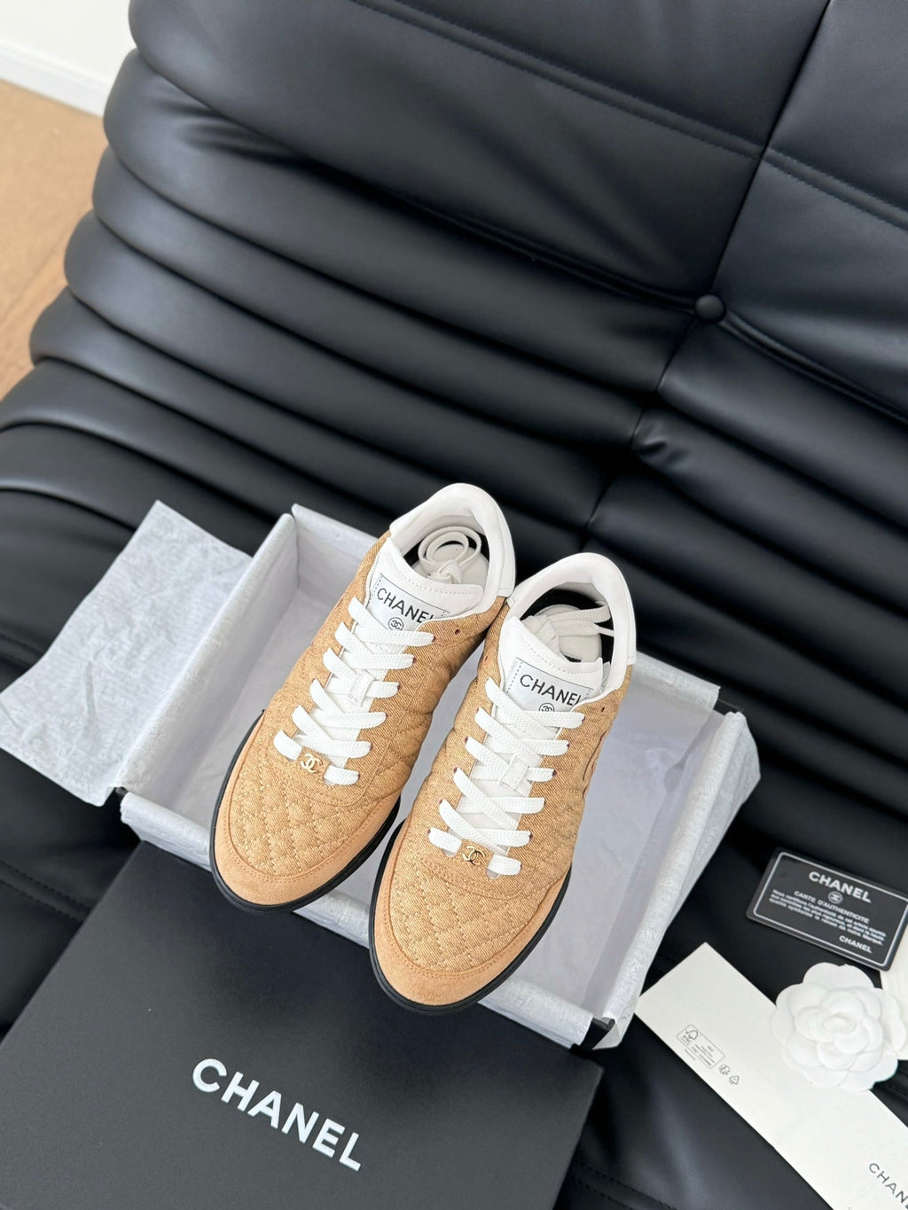 CHANEL SNEAKER IN PEANUT BROWN MIX WHITE EMBROIDERED LAMBSKIN
