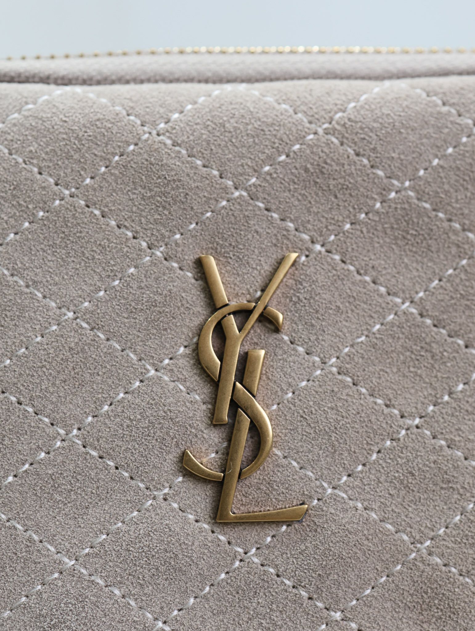GABY ZIPPED POUCH 19 IN GRAY MATTE SUEDE GOLD HARDWARE
